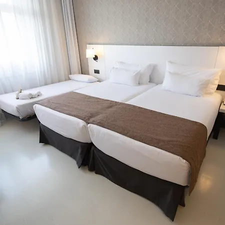 Hotel Ilunion Bilbao-2