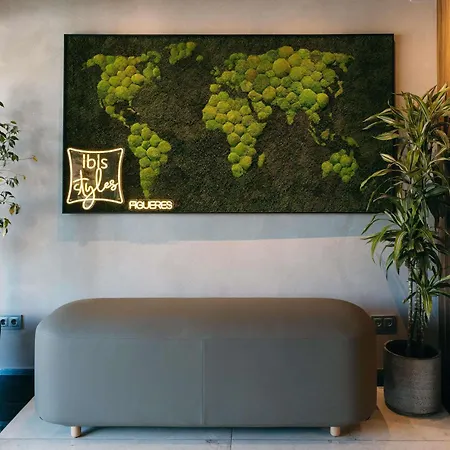 Ibis Styles Figueres Ronda-2