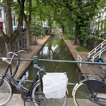 Hotel Oorsprongpark City Centre Utrecht-3