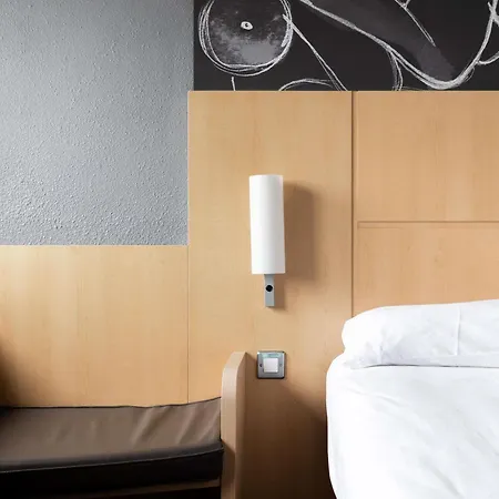Ibis Southampton-3