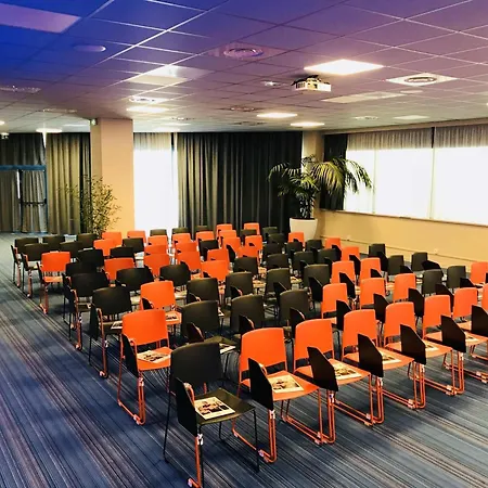 Ibis Styles Toulon Centre Port-2
