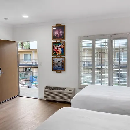 Americas Best Value Inn & Suites Anaheim-2