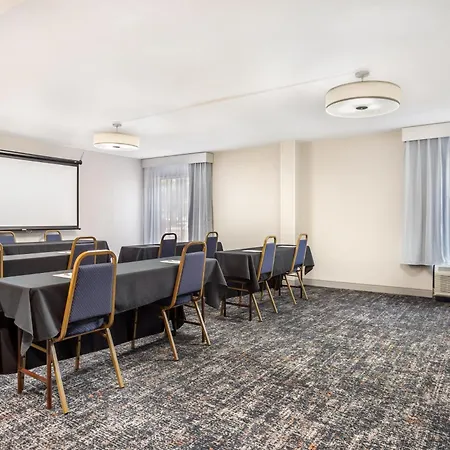 Hampton Inn Tampa International Airport/Westshore-3