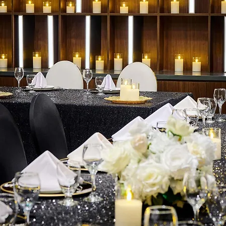 Novotel Toronto Vaughan Centre-2