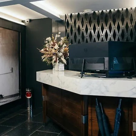Hippodrome Hotel (Adults Only)-3