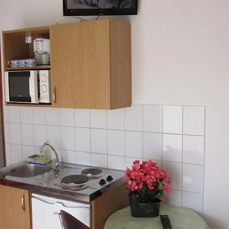 Suele Apartments & Rooms-3