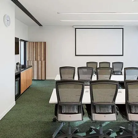 Novotel Auckland Airport-3