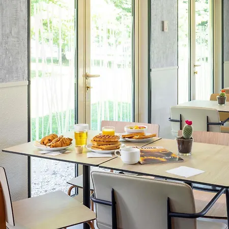 Ibis Budget Bourg En Bresse-2