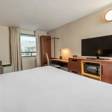 Comfort Inn Dryden-2