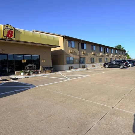 Super 8 By Wyndham Macomb-3