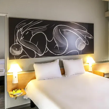Ibis Orange Sud-2