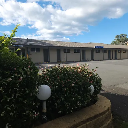 Port O'Call Motel-3