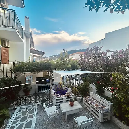 Alexandra'S House-2