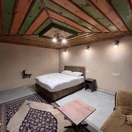 Falcon Cave Suites-2