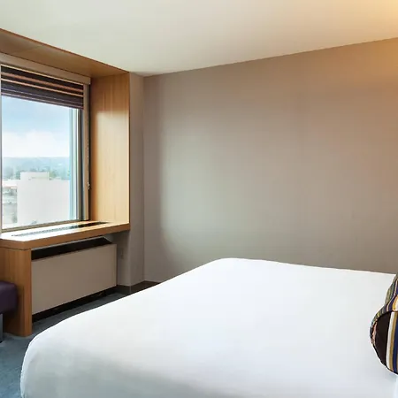 Aloft By Marriott San Francisco Airport-3