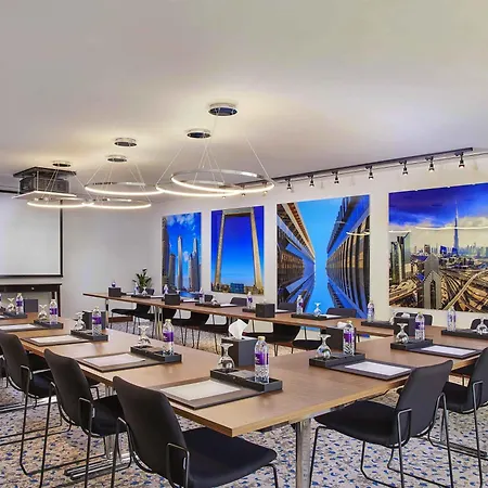 Mercure Dubai Barsha Heights Hotel Suites And Apartments-2