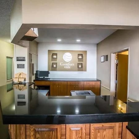 Comfort Inn Morris I-80-2