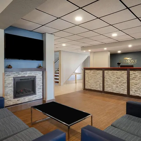 Baymont By Wyndham Waukesha-2