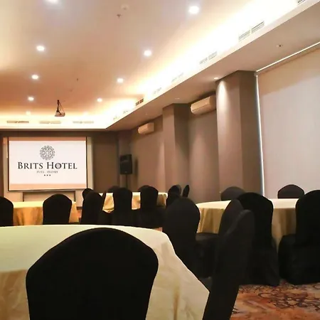 Brits Hotel Puri Indah-3