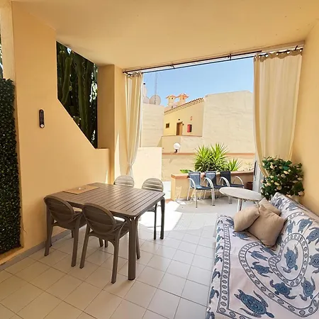Yucca Park Aparthotel-3