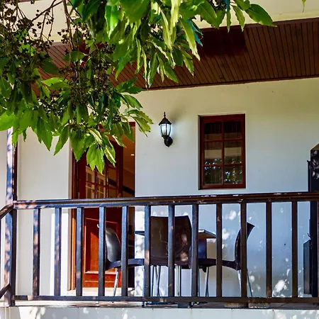 D'Aria Guest Cottages-3