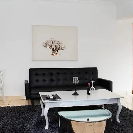 Inn And Out Plus Craighall-2