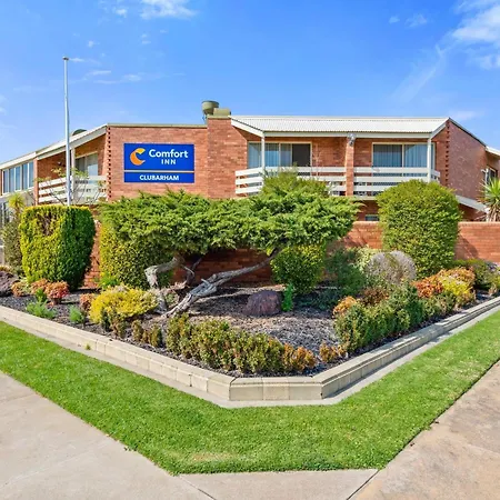 Comfort Inn Clubarham-3