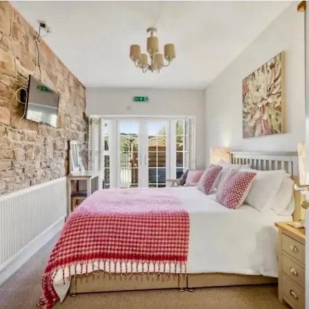 Blenkinsopp Castle Inn-3