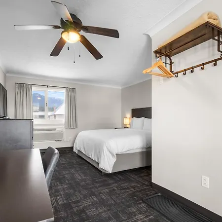 The Lodge At Arrow Lakes-2