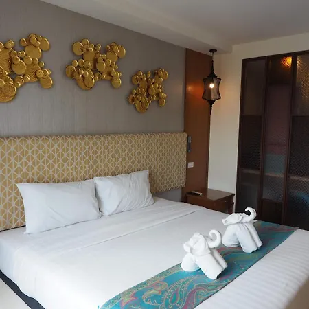 The Signature Hotel @ Thapae-2
