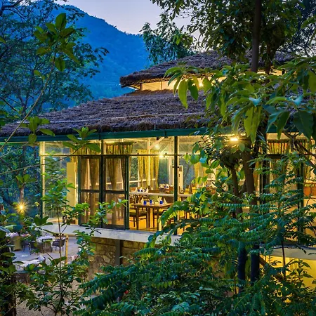 Neemrana'S Glasshouse On The Ganges-3