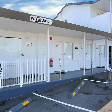 Surf Beach Motel Newcastle-3
