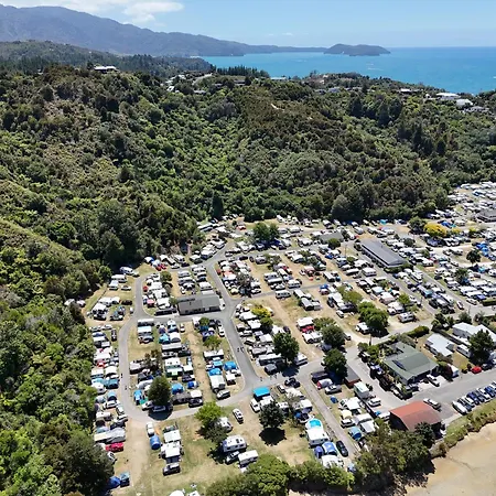Kaiteriteri Recreation Reserve Cabins-2
