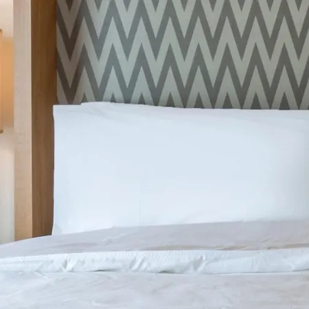 Holiday Inn & Suites Cedar Falls-Waterloo Event Ctr By Ihg-2