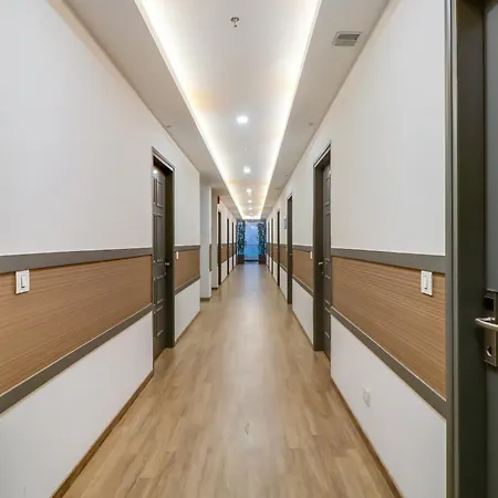 Super Townhouse Jashn-2