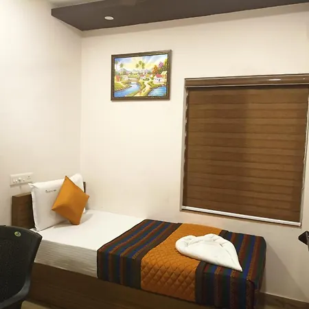 Majestic Inn-3
