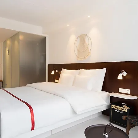 Ruby Claire Hotel Geneva By Ihg-2