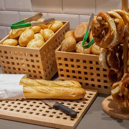 Holiday Inn Express - Munich North By Ihg-2