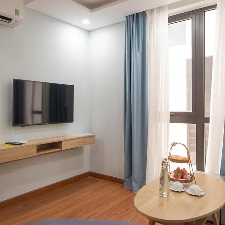 Hummer Hotel & Apartment Da Nang Beach-3