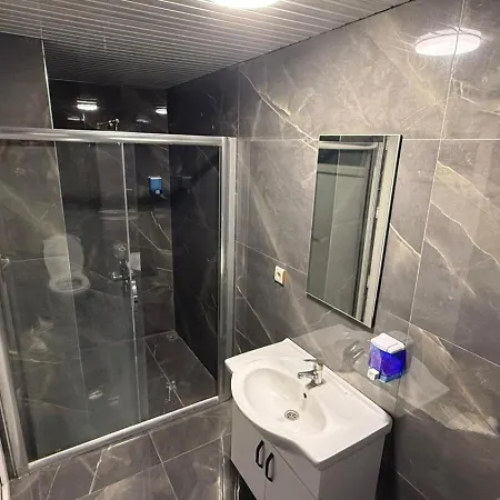 Grand Black Hotel-2