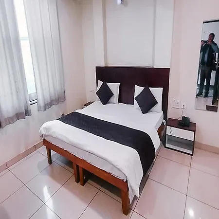Hotel O By Oyo Rashika Palace-3