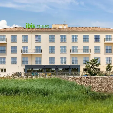 Ibis Styles Miramas-3