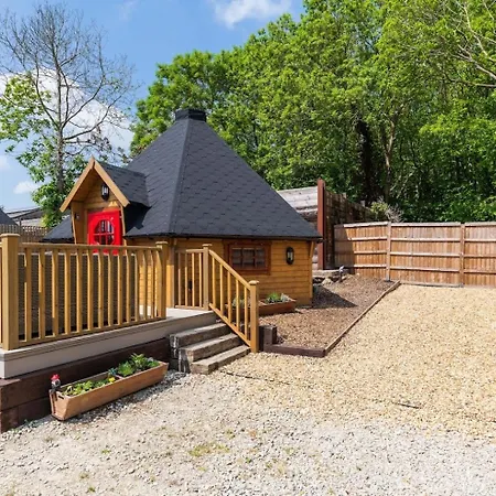 Woods Meadow Glamping-2