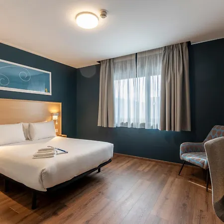 Travelodge Madrid Arturo Soria-2