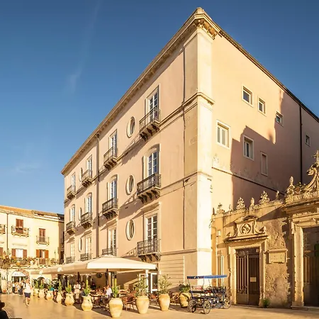 Palazzo Artemide - Vretreats, An Slh Hotel-3