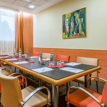 Crowne Plaza Padova By Ihg-3