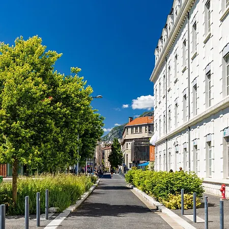 Residhome Grenoble Caserne De Bonne-3