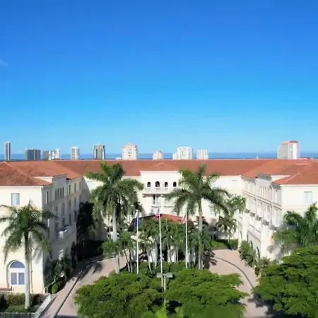 Hilton Naples-2