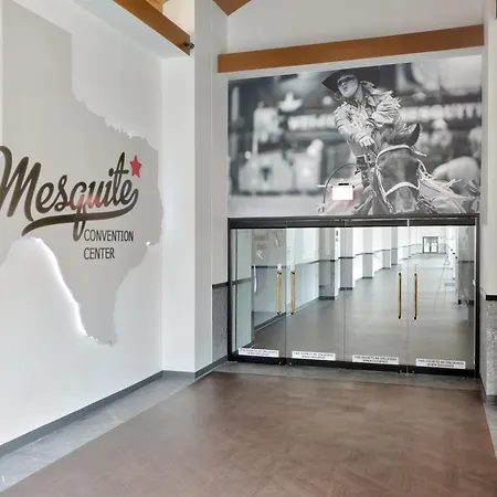 Hampton Inn & Suites Dallas-Mesquite-2