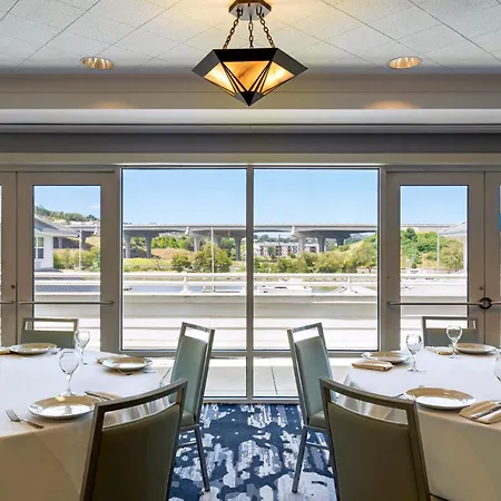 Sheraton Sonoma Wine Country Petaluma-3